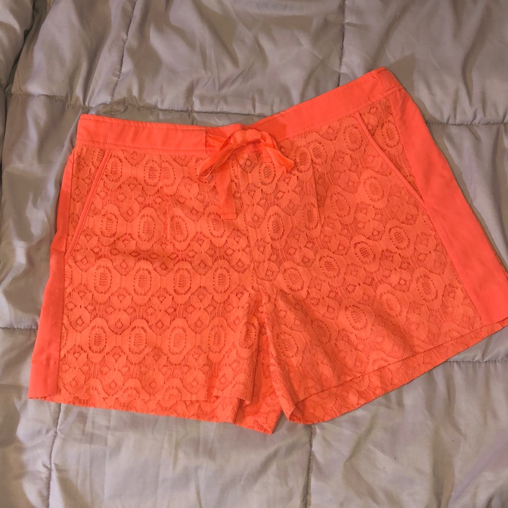 ABS Allen Schwartz Peach lace shorts NWOT